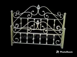 Rottadum Queen Size Metal Beds