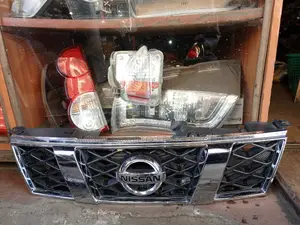 Nissan Xtrail NT-31 Chrome Lining Front Grill
