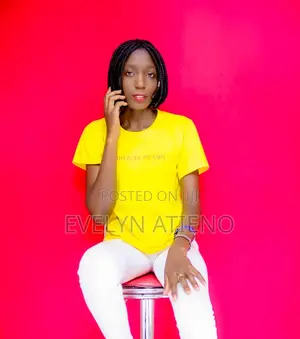 Customer Facing Retail Shop Attendant