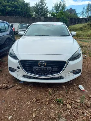 Mazda Axela 2018 White