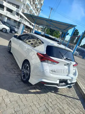 Toyota Auris 2016 White