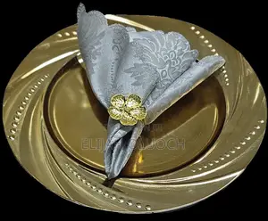 6pcs Napkin,Golden Ring and Charger Plate