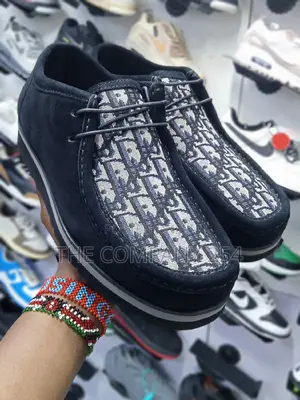 Dior Leather Wallabies Loafers
Size 40 to 45
Ksh.3500