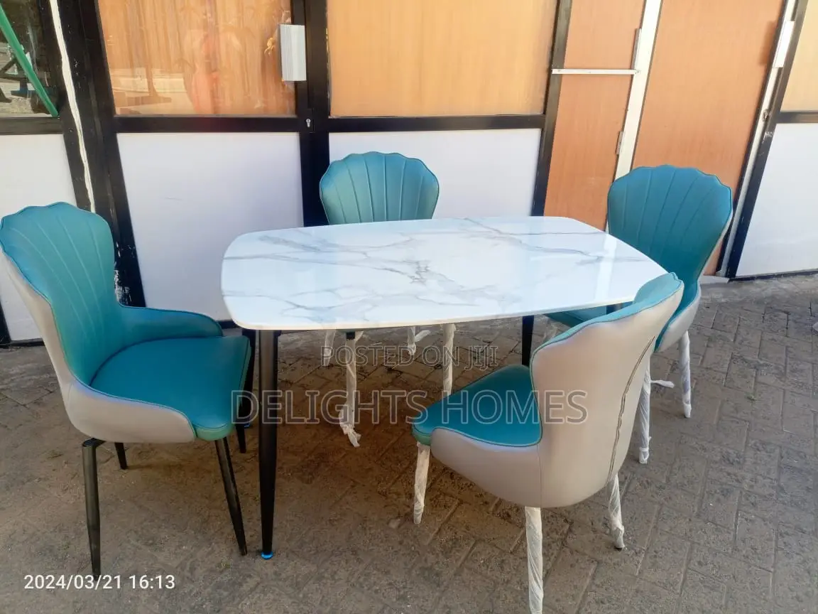 4 Seater Pure Marble Dining Table