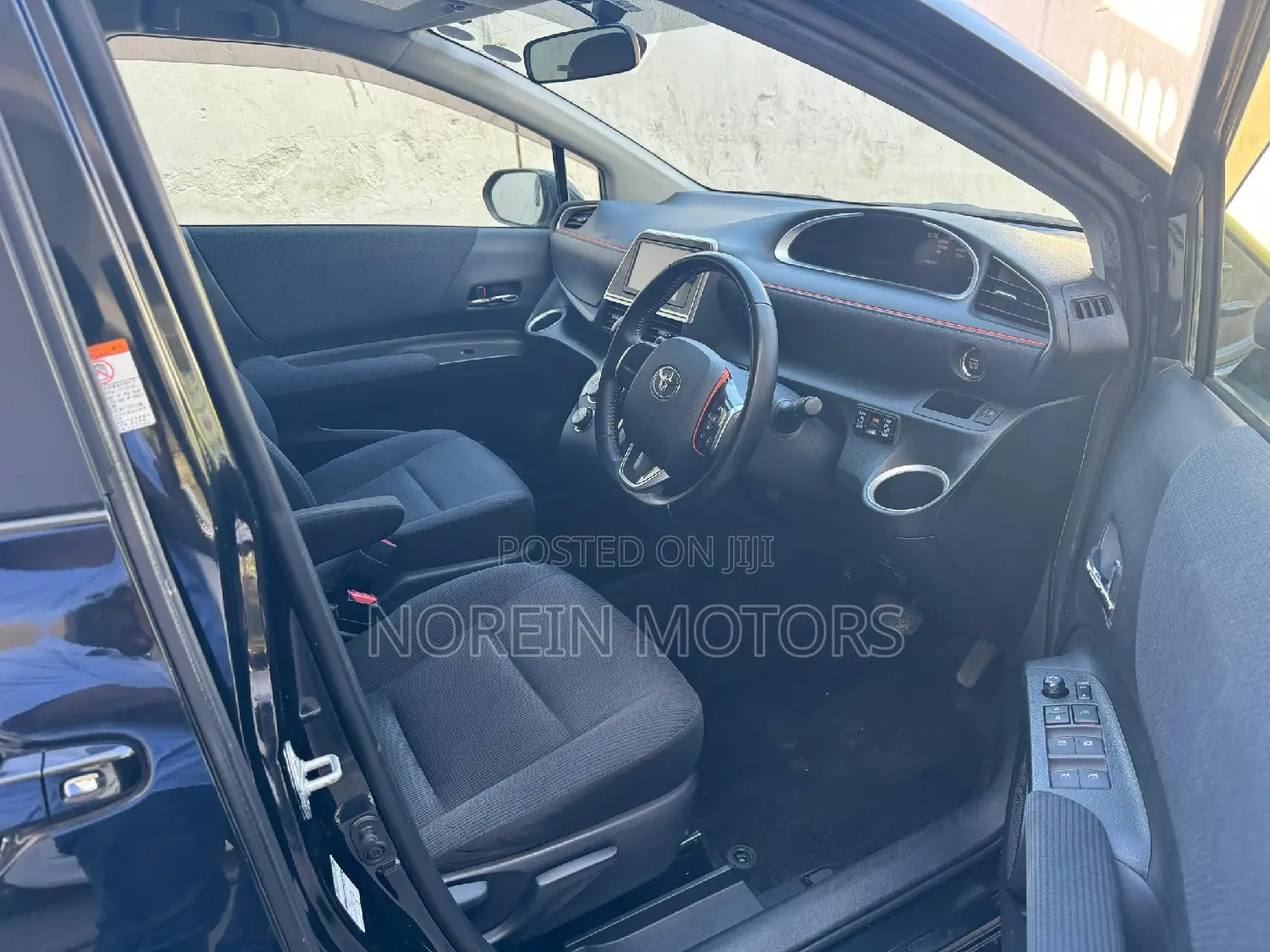 Toyota Sienta 2016 Black