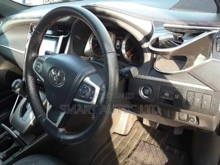 Toyota Harrier 2017 Silver