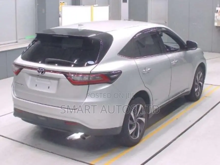 Toyota Harrier 2017 Silver