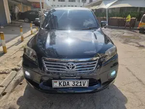 Toyota Vanguard 2013 Black