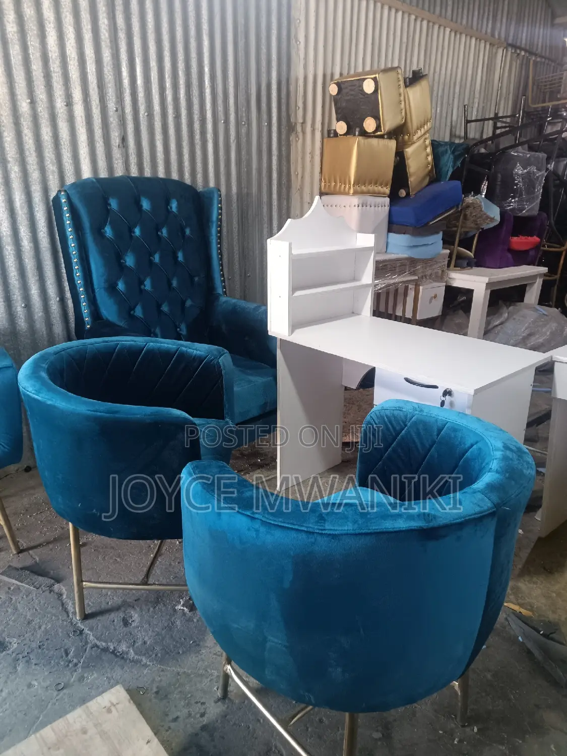 Manicure Set and Pedicure Seat 