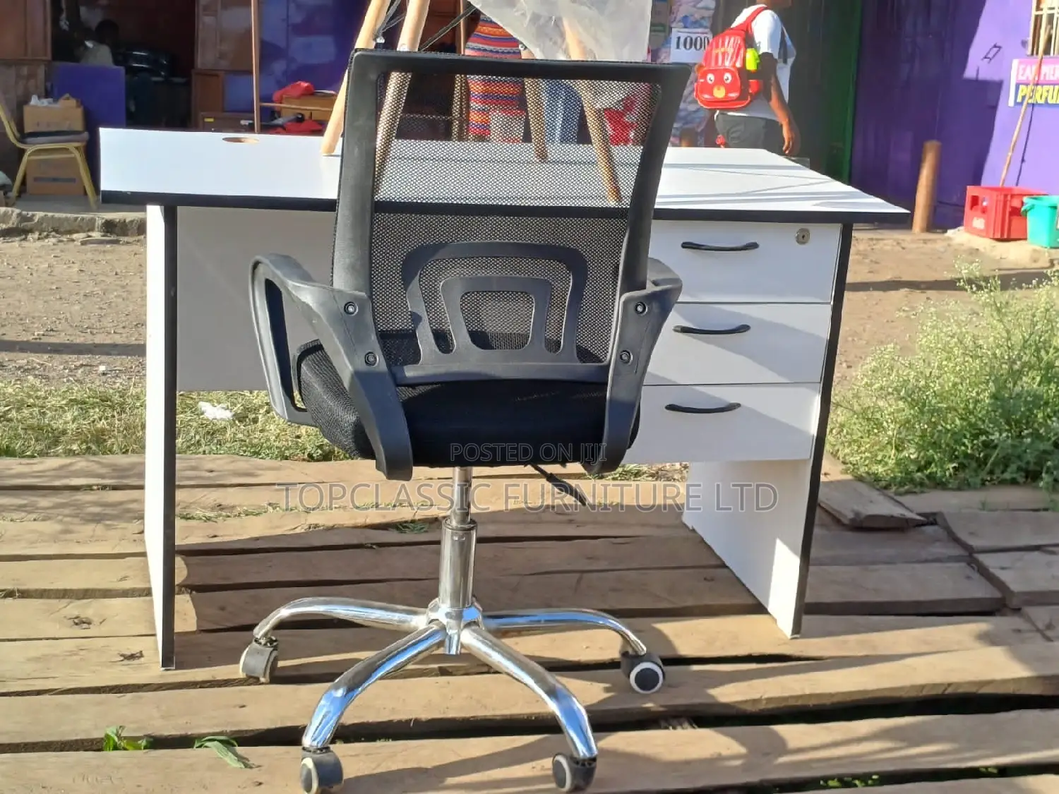 Office Chair/Desk