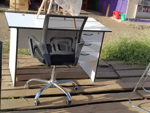 Office Chair/Desk