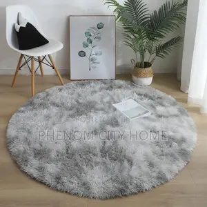 Round Fluffy Mats Available