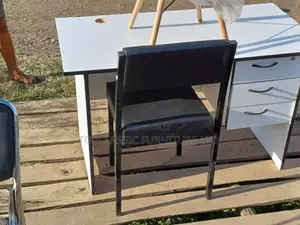 Waiting Chair/Caterina Chair+Office Desk