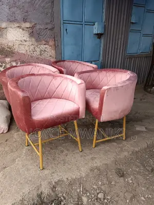 Salon Styling Chairs or Manicure Seats 