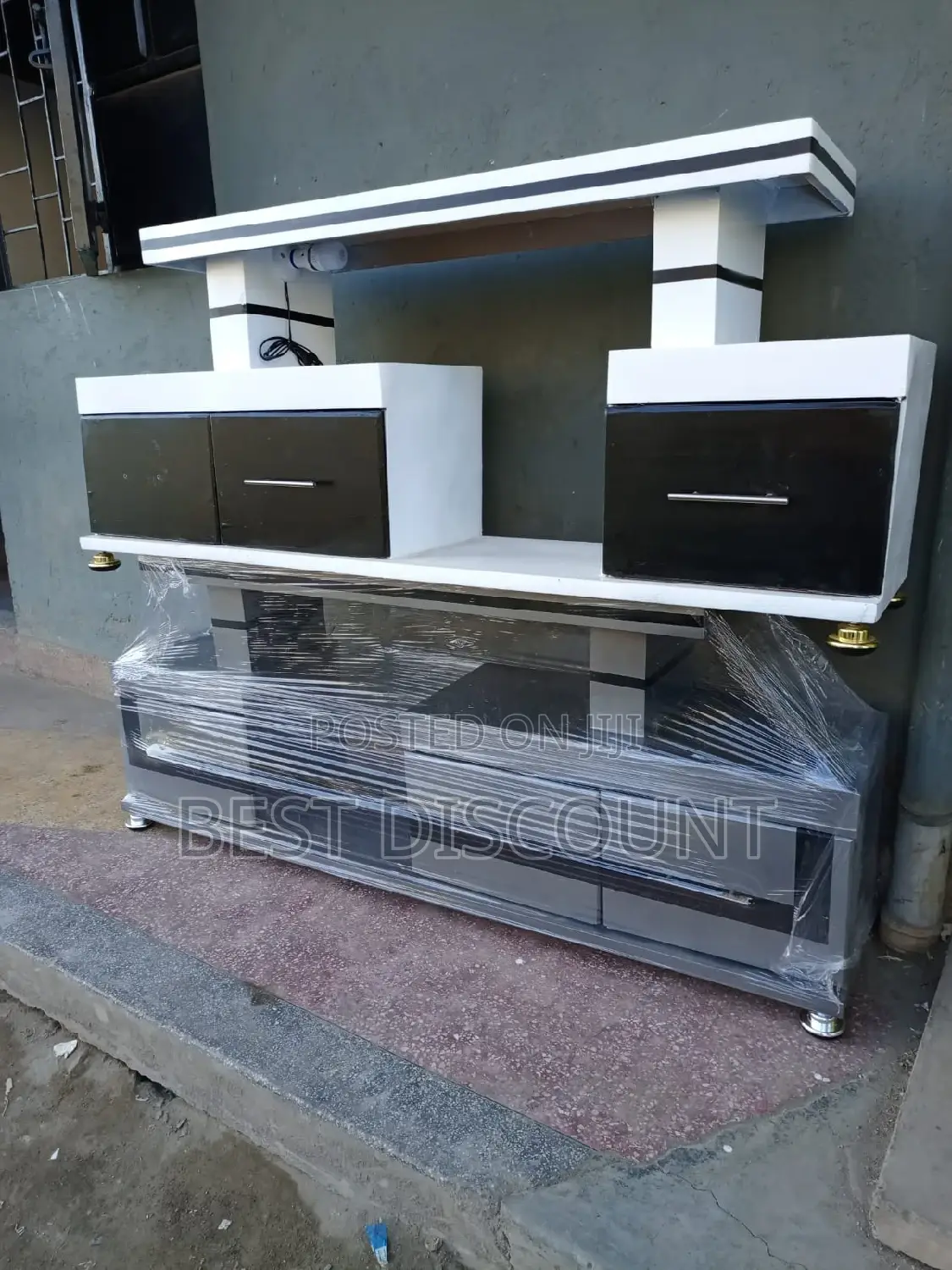 TV Stands With LED