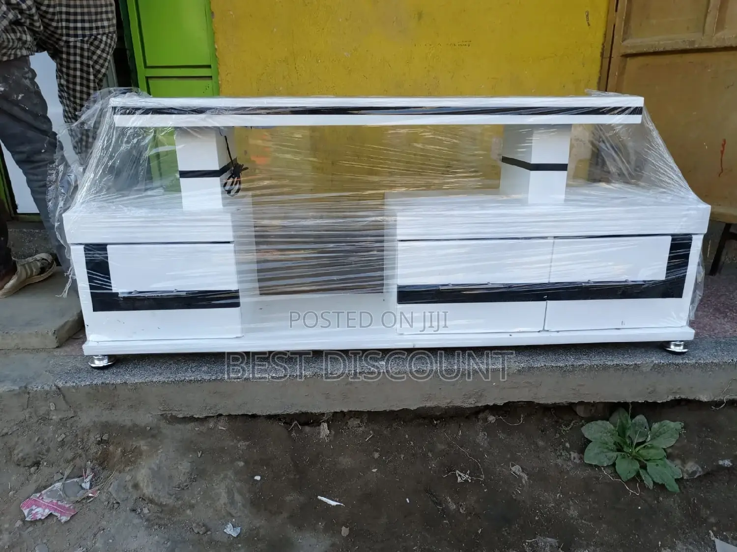 TV Stands With LED