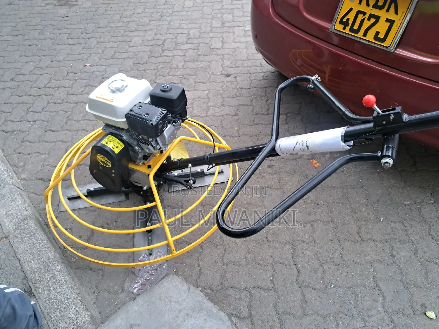 Honda Power Trowel Machine. Complete Set.