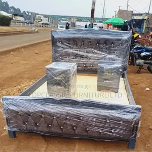 Chester/Mocket Beds 4x6+2 Side Tables Available