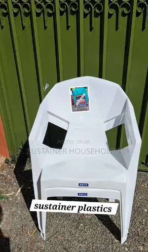 Nice Diamond Plastic Chairs