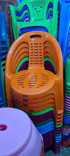 Relaxing Kids Plastic Chairs