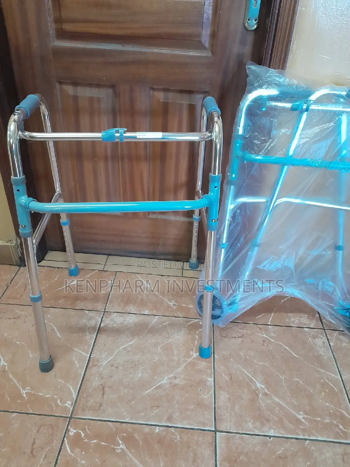 Foldable Walking Frame / Walker Crutches