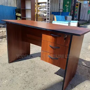 QUALITY OFFICE DESKS Available (Payment on Delivery)