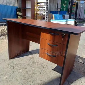 QUALITY OFFICE DESKS Available (Payment on Delivery)