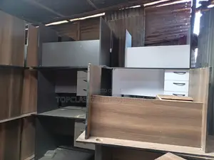 QUALITY OFFICE DESKS Available (Payment on Delivery)