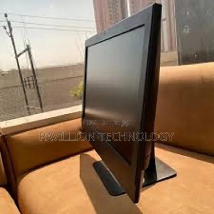 Desktop Computer Dell OptiPlex 5250 16GB Intel Core I5 SSD 256GB