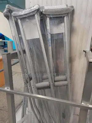 Underarm Crutches With Adjustable Height> Medium