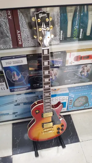 Gibson Solo Solid Body Guitar Plus Guitar Stand