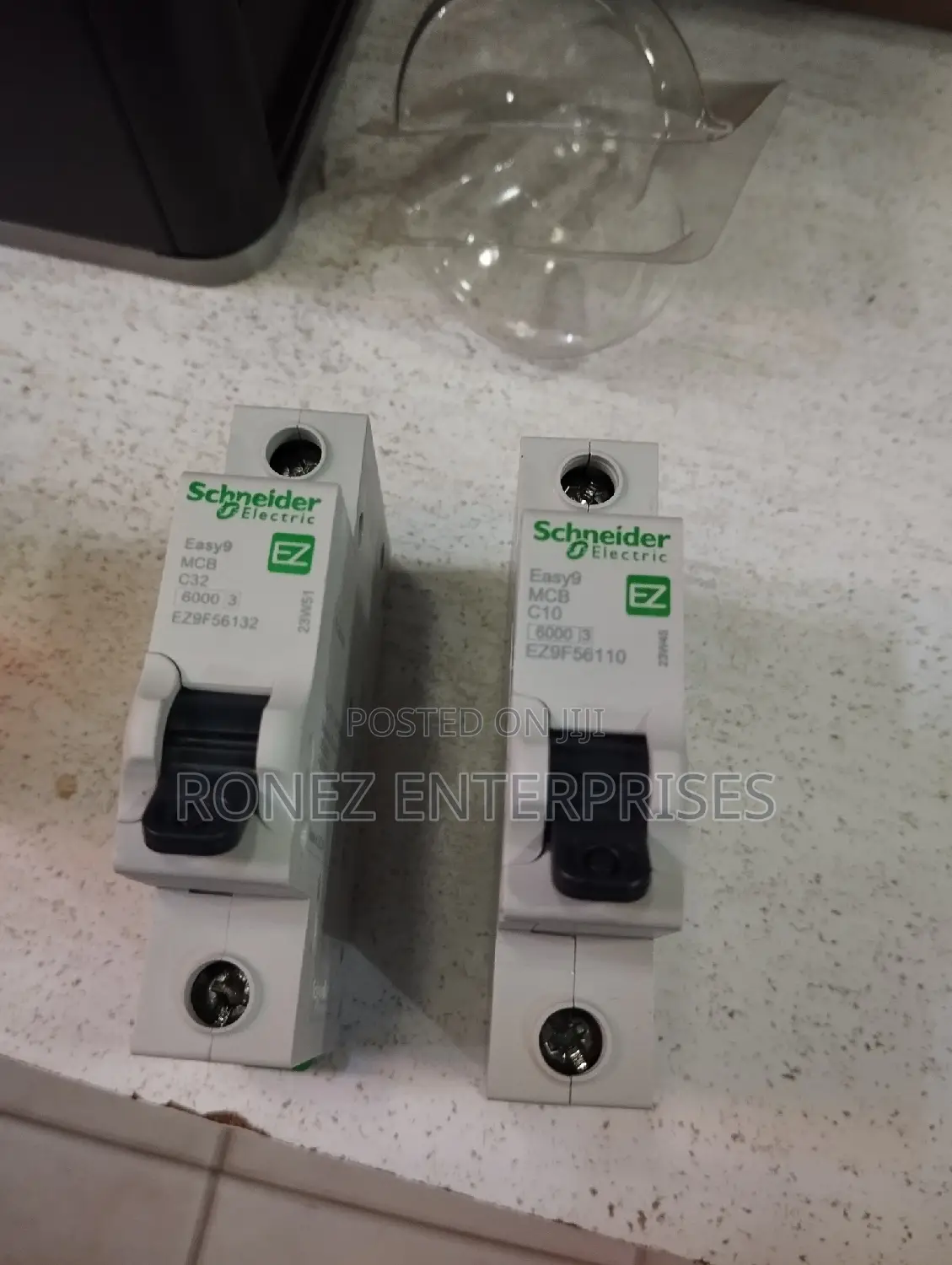 New Schneider MCB Breakers.10,20,32 Amps