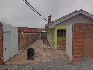 3bdrm Bungalow in Kapsoya for sale