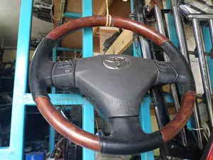 Toyota Harrier Steering Wheel and Air Bag
