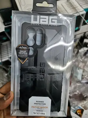 UAG Pathfinder Black Case for Samsung Galaxy S22 Ultra