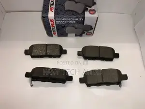 Nissan Tiida Brake Pads