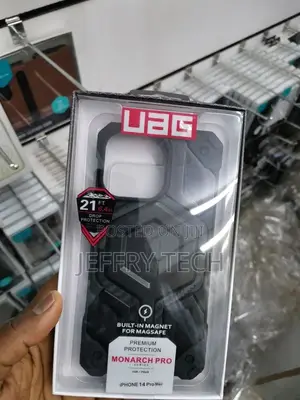 UAG Monarch Pro Magsafe Case for iPhone 14 Pro – Carbon Fibe