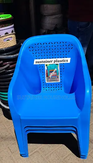 Durable Arms Plastic Chairs in Blue