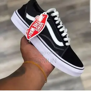Skater Vans Off the Wall