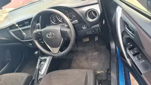 Toyota Auris 2012 Blue