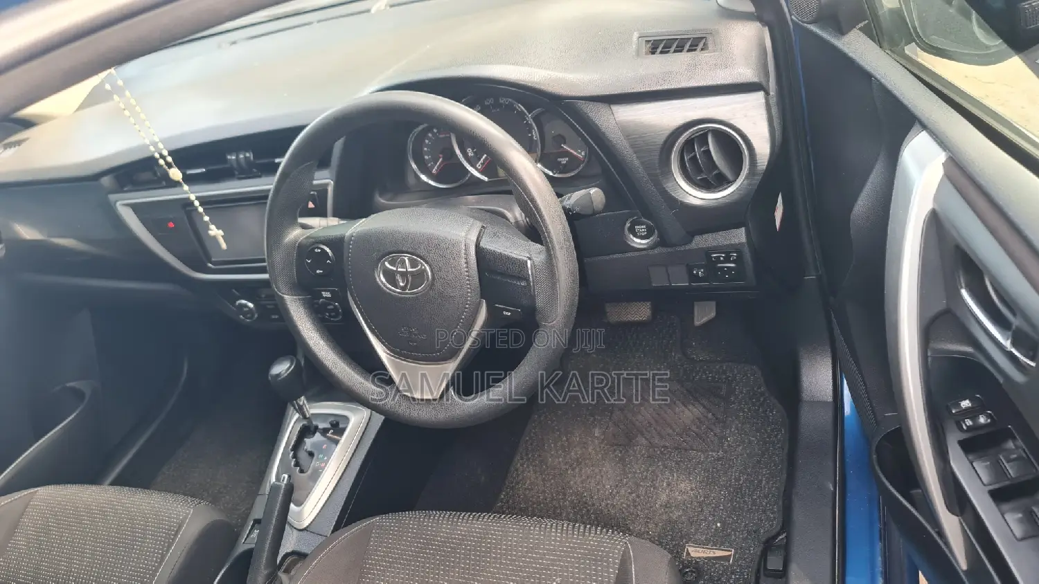 Toyota Auris 2012 Blue