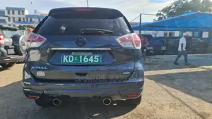 Nissan X-Trail 2017 Gray