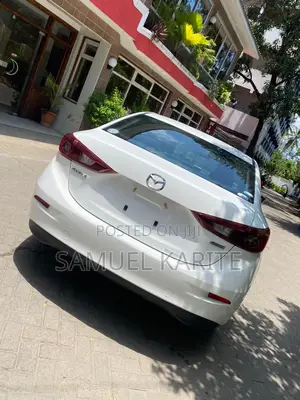 Mazda Axela 2017 White