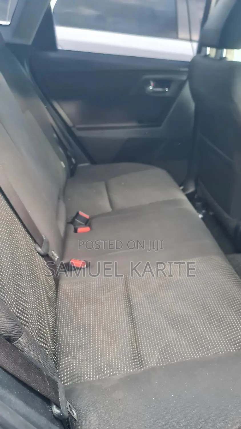 Toyota Auris 2012 Blue