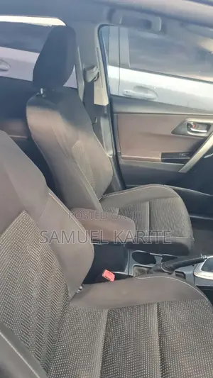 Toyota Auris 2012 Blue