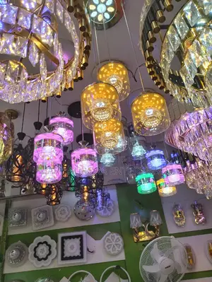 Ceiling Fan/Chandelier/ 3 Hanging Lights