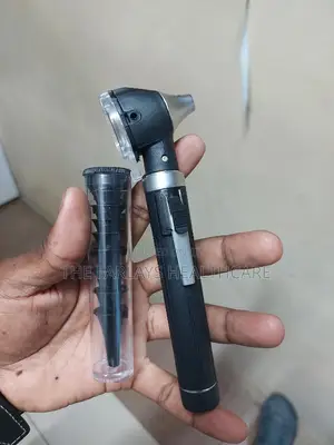Ear Otoscope / Fibre Otoscope.