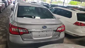 Subaru Legacy 2017 Silver