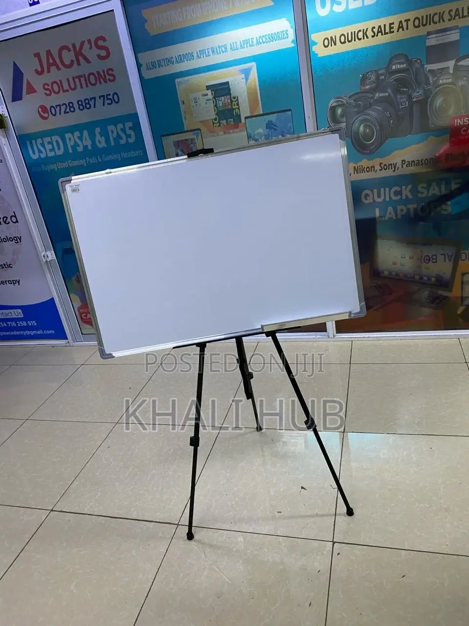 White Board• White Board° White Board' White Board
