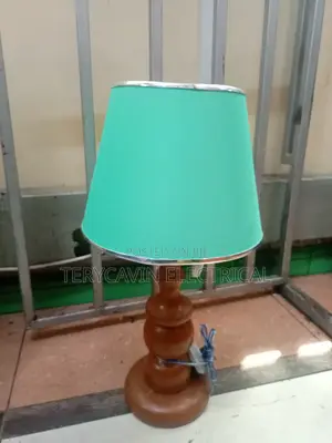 Super Quality Lamps With Wooden Stand
